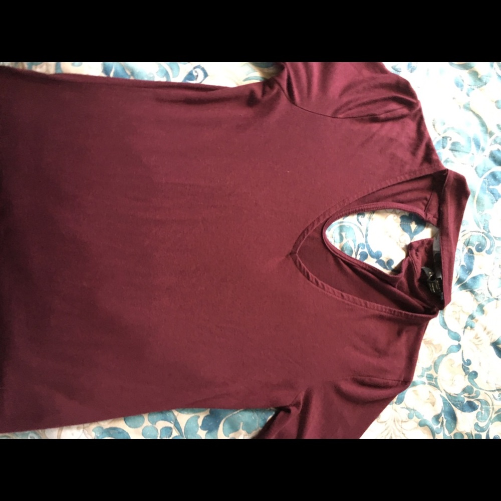 Long sleeve open front and back Burgundy shirt